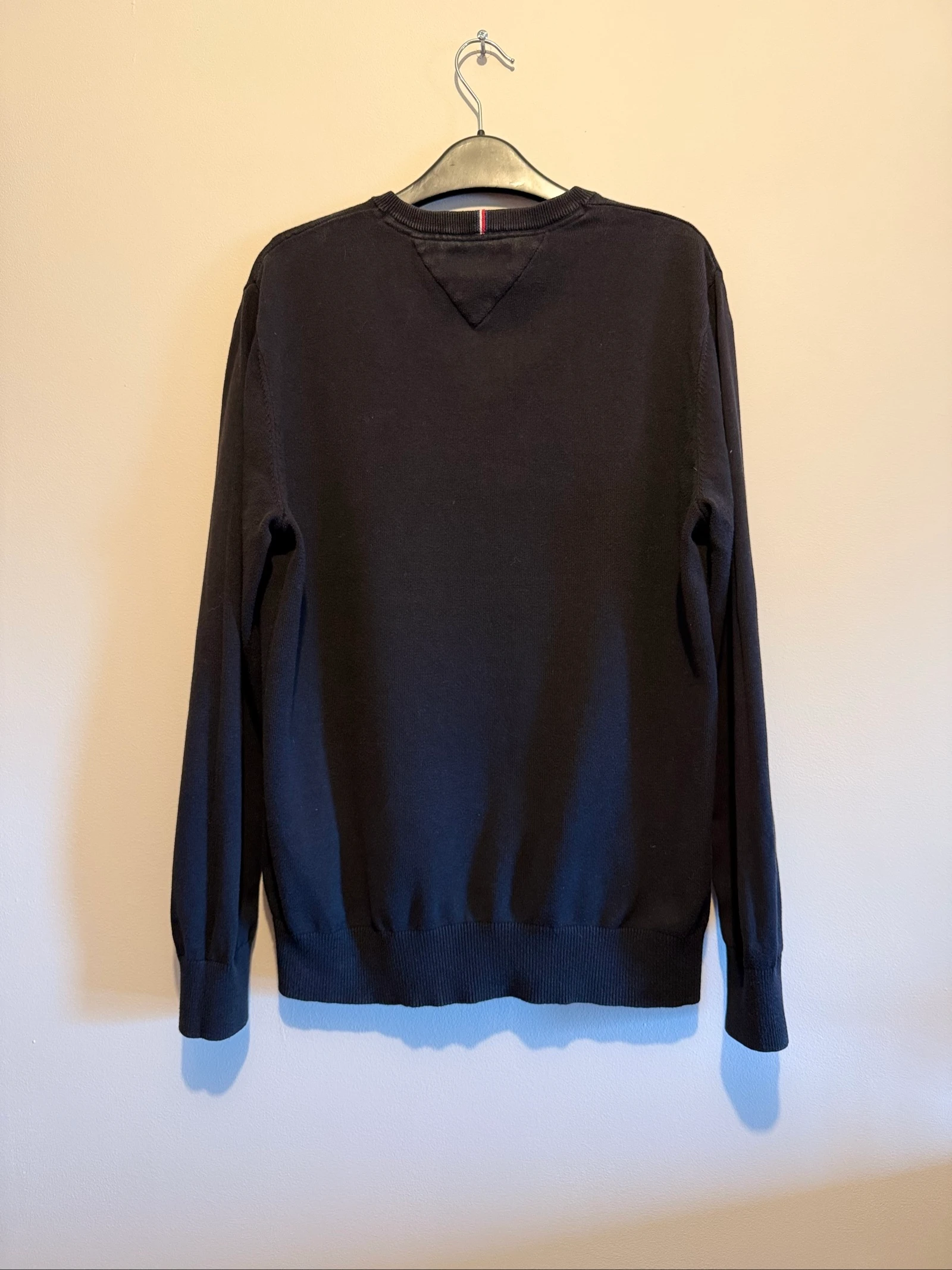 Pull Tommy Hilfiger Homme S Noir – Col V – Logo bordado – Muy buen estado – photo 2